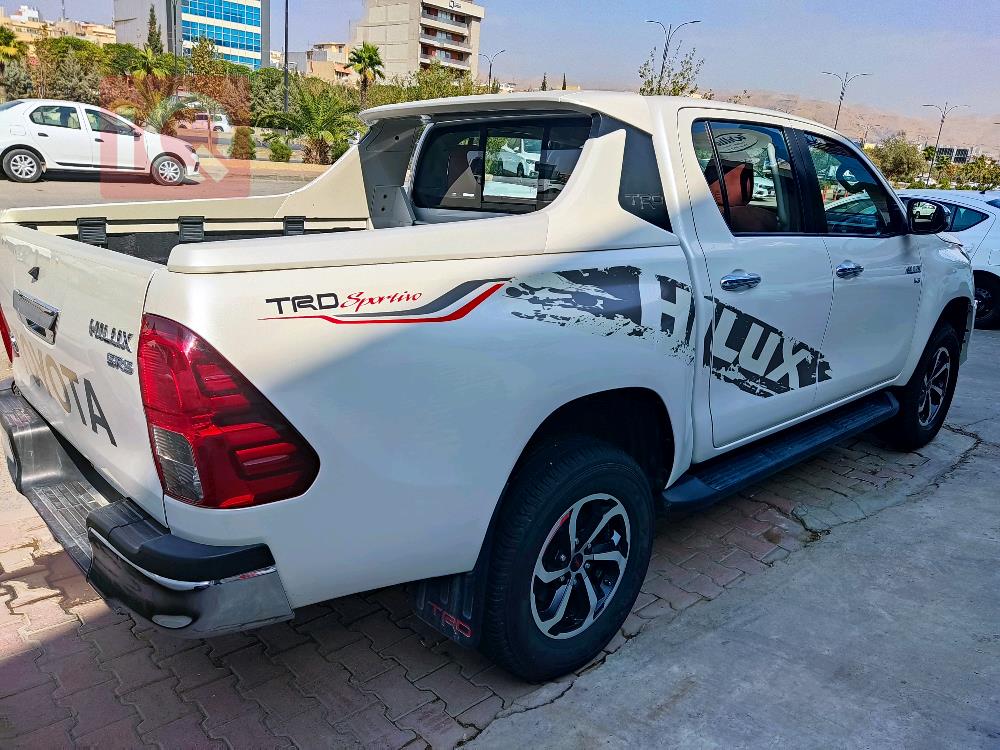 تويوتا هايلوكس